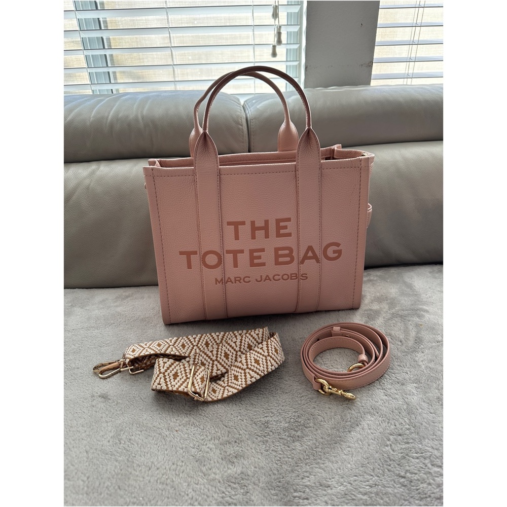 Marc Jacobs - The Leather Medium Tote Bag in Rose (with Extra Strap)